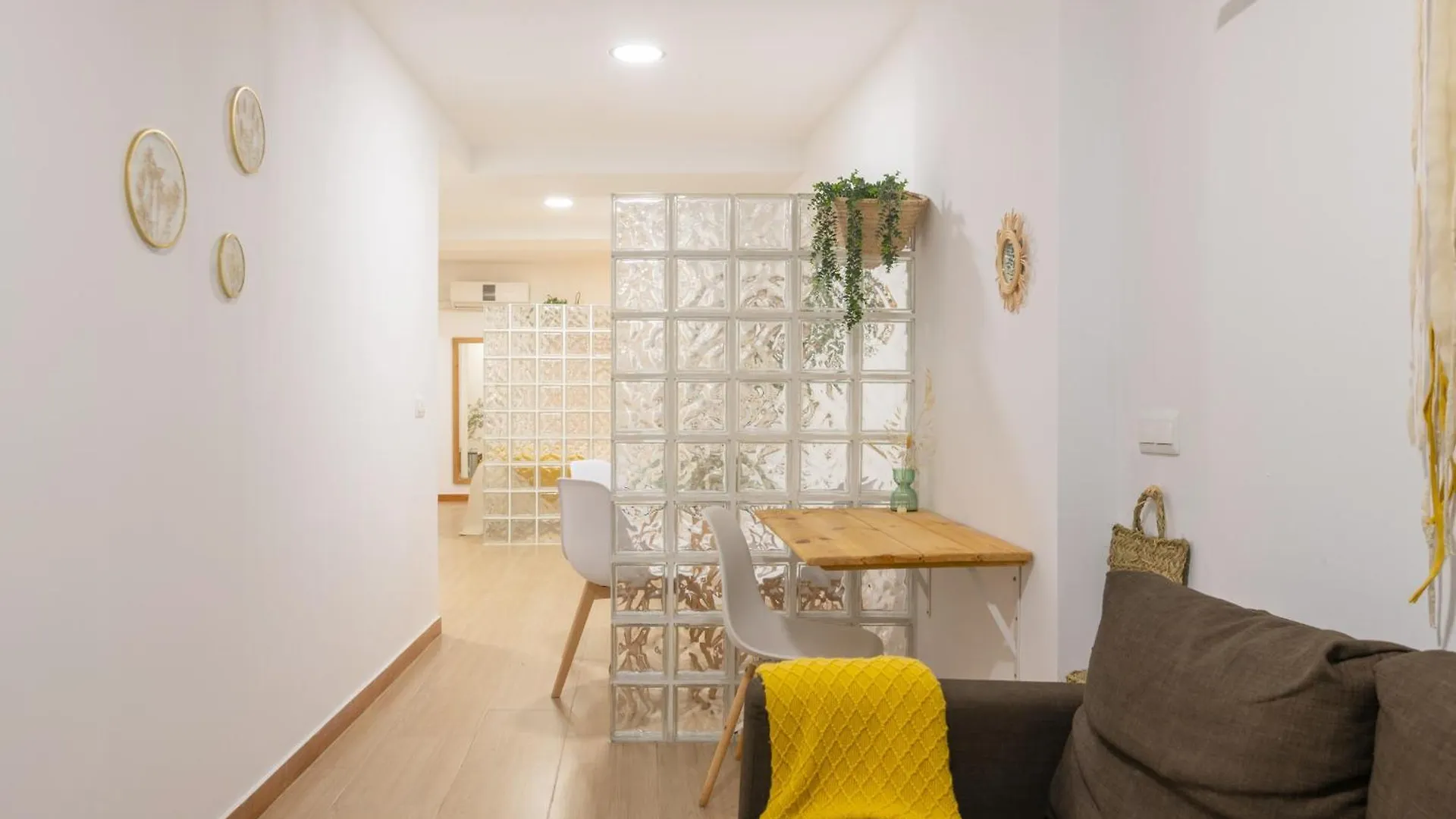 Alma House 1 Apartment Malaga